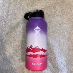 HydroFlask- Limited Edition mountains 32 OZ